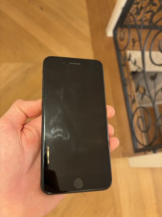 Telefon Iphone 7 plus