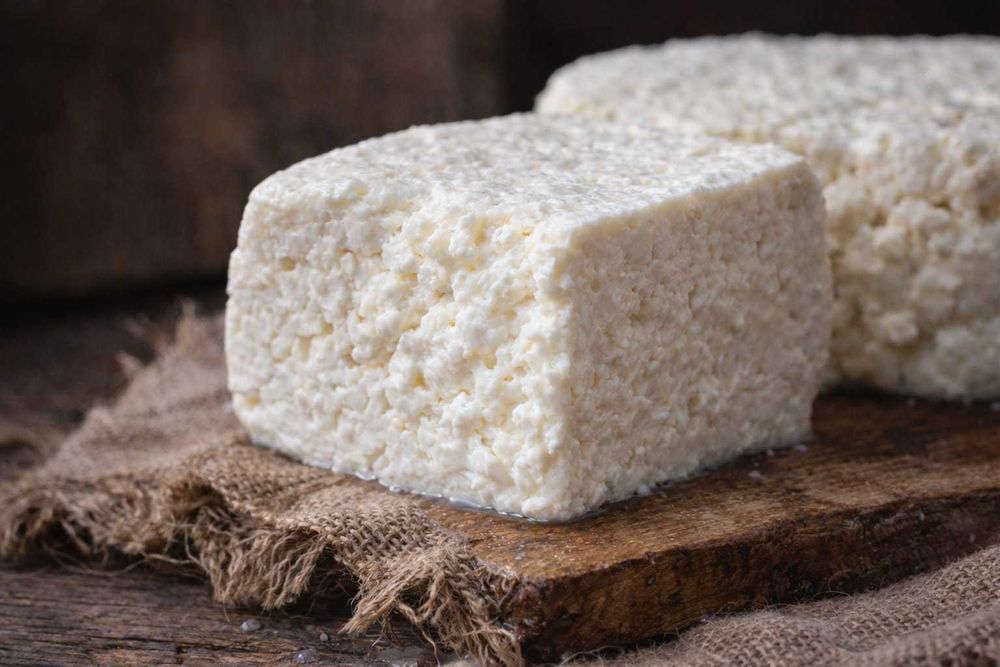 Produse lactate de casă – lapte, brânză, smântână