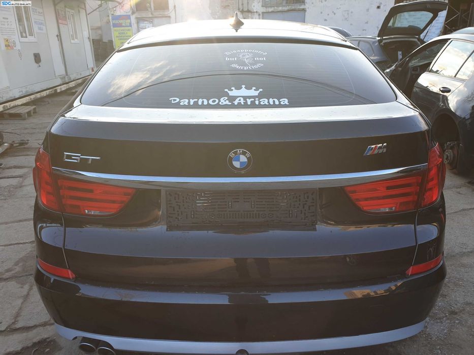 Hayon Haion Portbagaj Dezechipat cu Luneta Geam Sticla BMW Seria 5 F07 GT 2009 - 2013 Culoare 475 Black Sapphire Metallic [K1747]