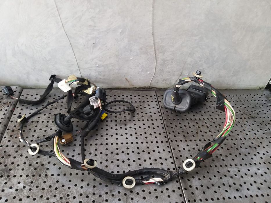 Cablaj instalatie electrica stanga fata renault clio 4 241244655r
