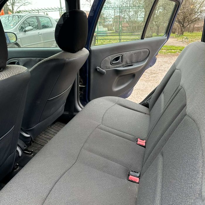 Renault Clio 1.2 бензин 2005, обслужен, 2 комплекта гуми