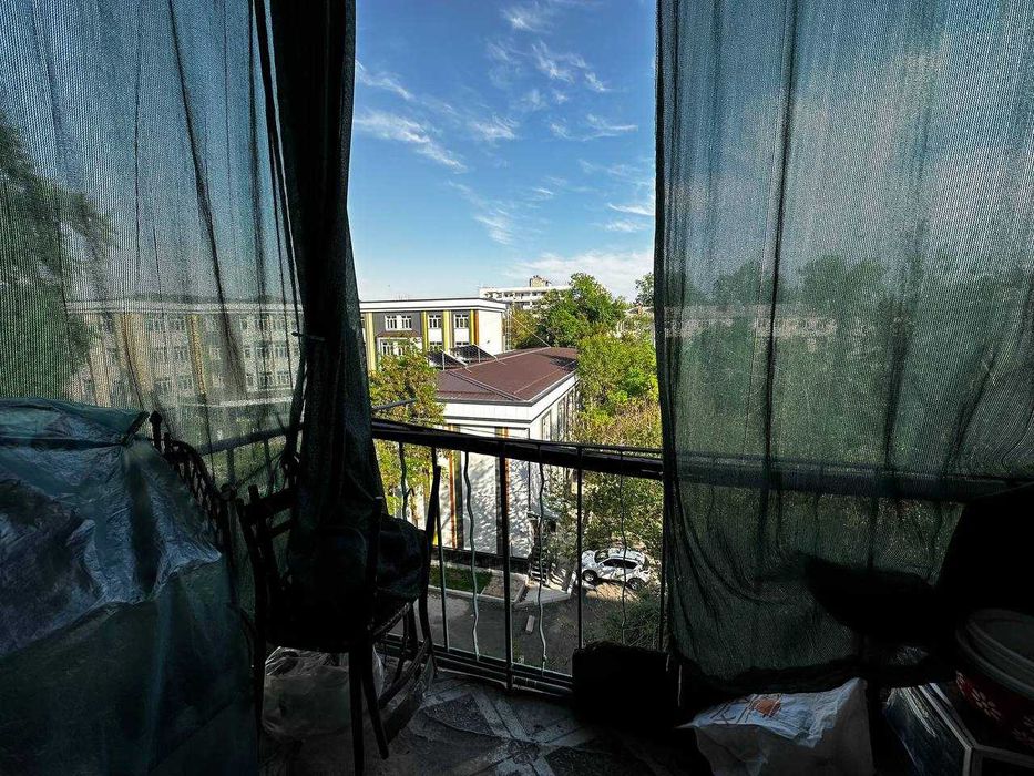 Продаётся 4х комнатная квартира на чиланзаре 23 квартал