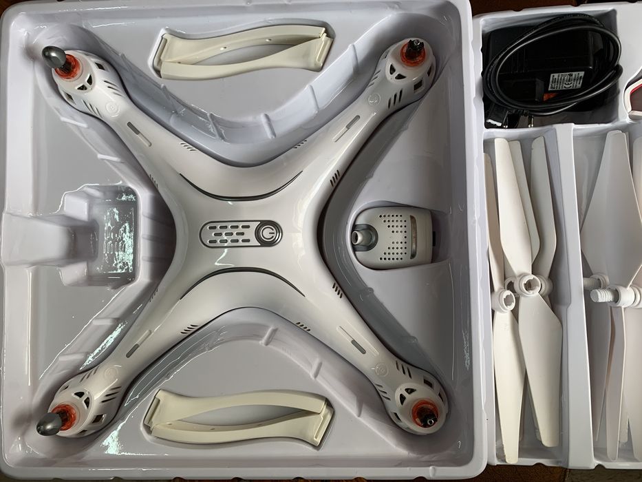 Дрон SYMA X8PRO с HD камера и GPS