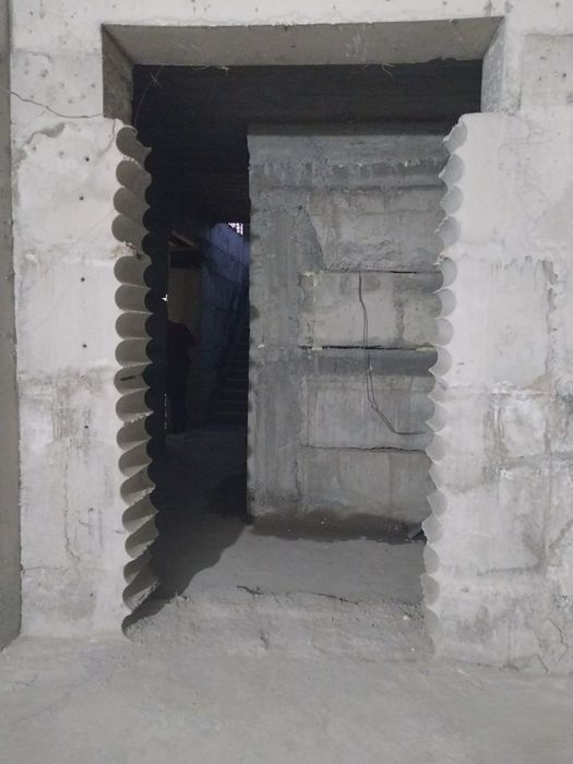 Beton buzish Almazni reskada beton kesish