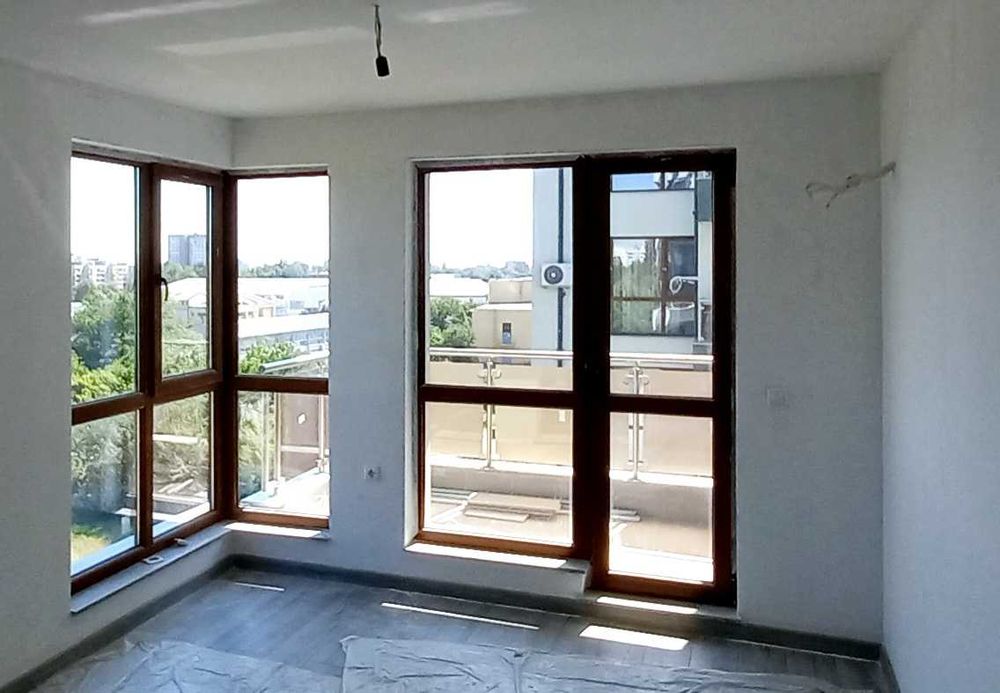 Майстор Бояджия  Боядисване Жилища Входове Бояджийски Услуги за Дома