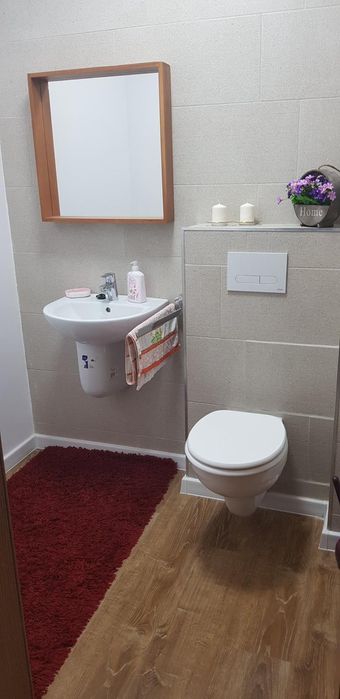 Închiriez apartament 3 camere