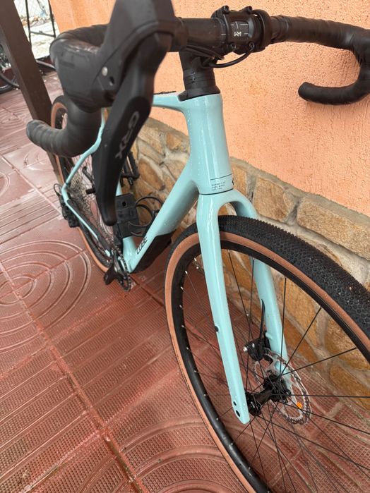 Cube Carbon висок клас Gravel велосипед