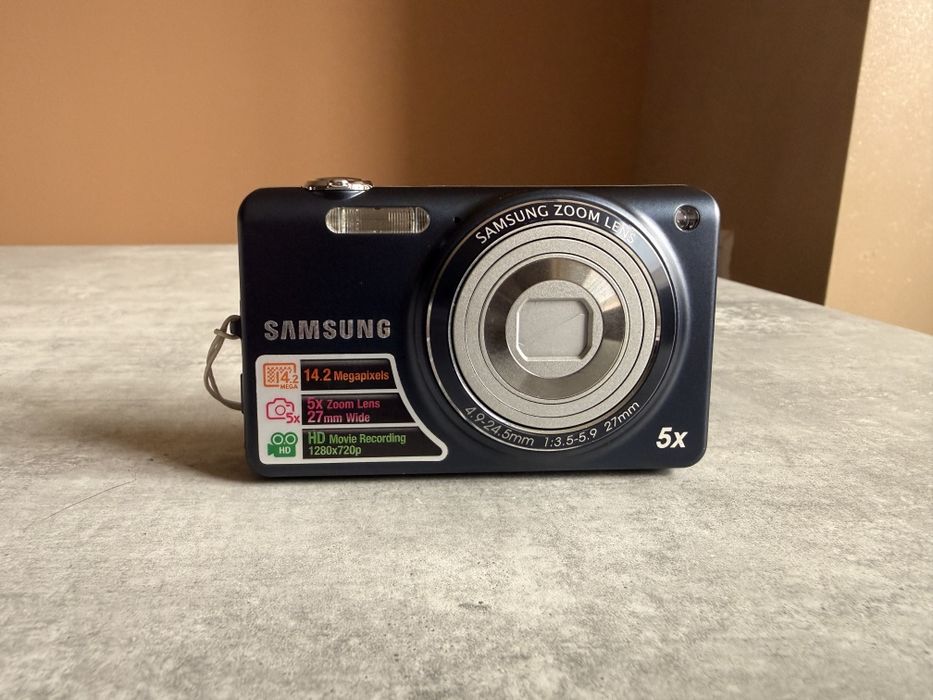 Компактен фотоапарат Samsung ST65 | Работи отлично | + 2 батерии