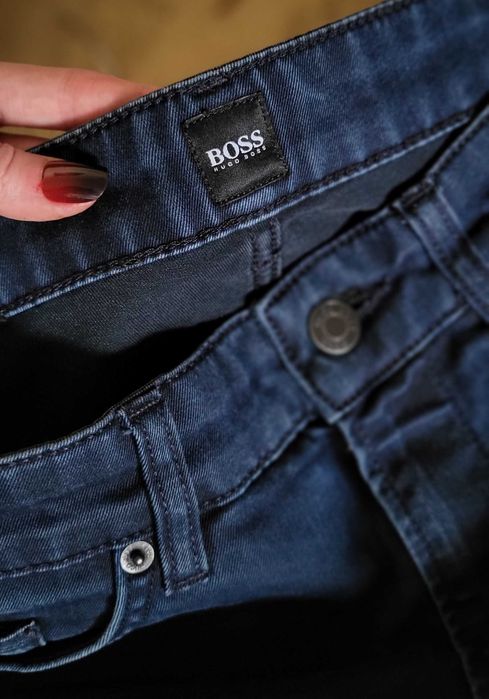 Blugi Jeans barbatesti Hugo Boss bleumarin originali
