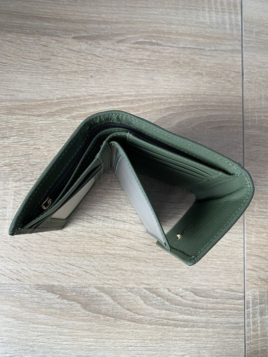 Portofel din piele naturala verde kaki nou