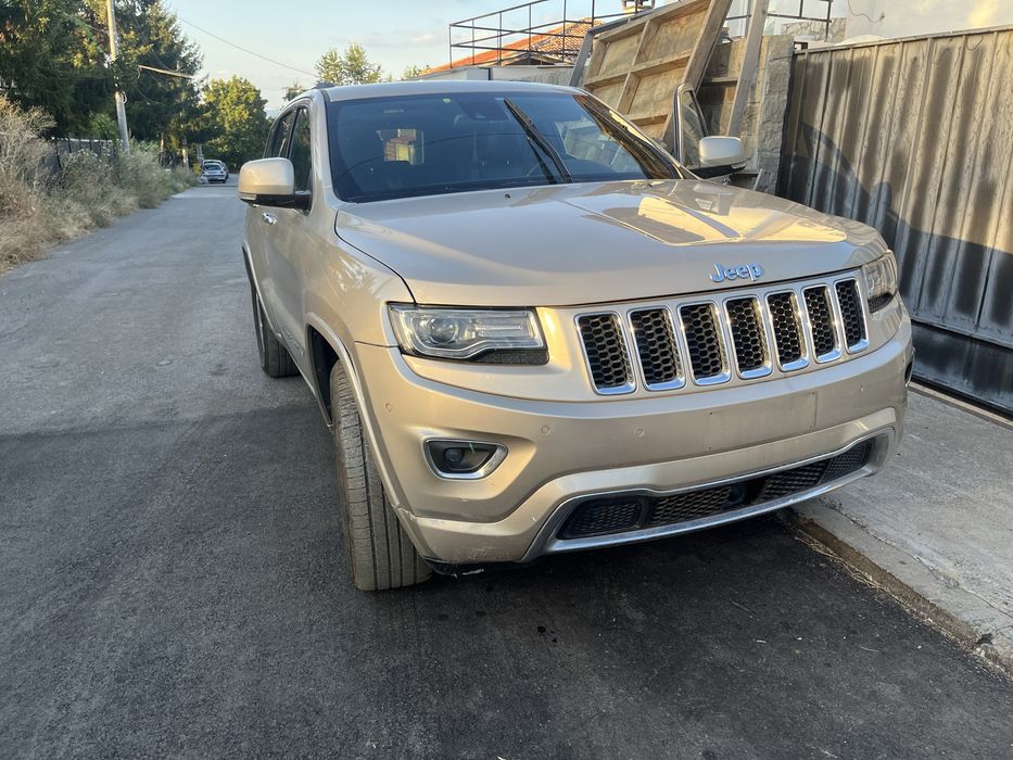Продавам Jeep Grand Cherokee WK 2 на части