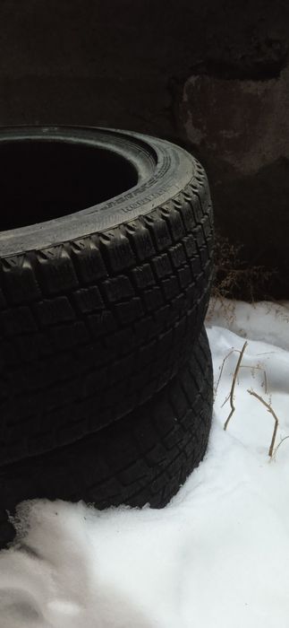 Продам шины зимние