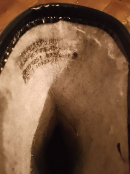 Етік киізбен қапталған