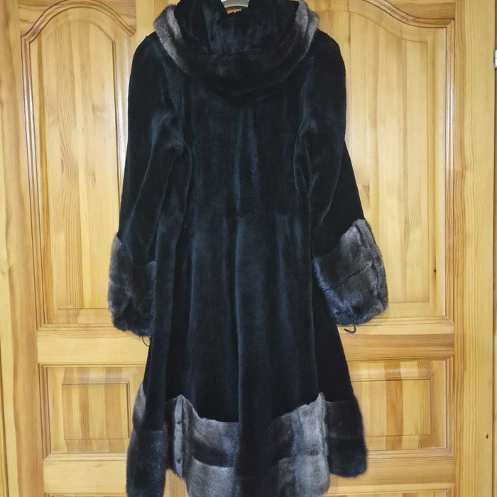 Продам норковую шубу