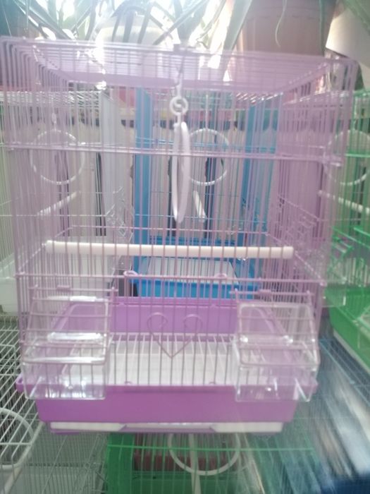 Продам клетки для попугаев