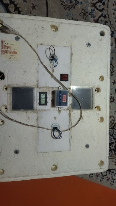 Продам инкубатор