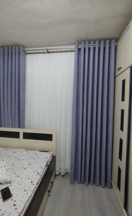 Hi-tech uslubidagi parda