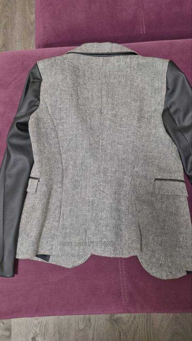 Стилно дамско сако Zara, 38 (М)