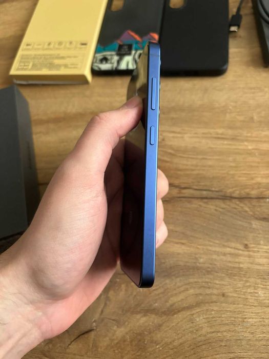 Samsung Galaxy S25 12/256GB Navy Оставаща гаранция!