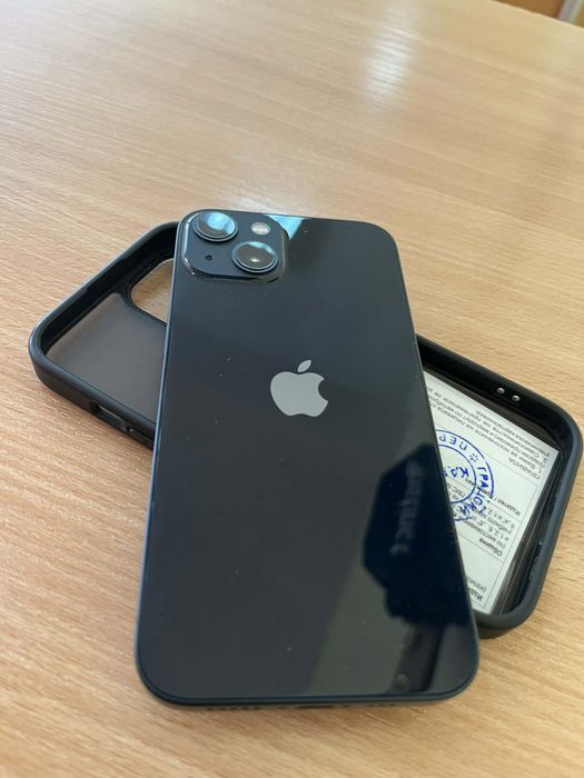 Iphone 13 128gb почти като нов