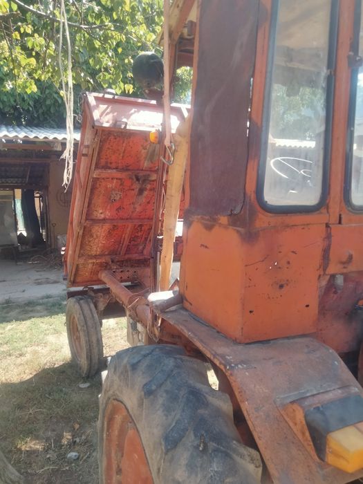 Traktor. Pat pat
