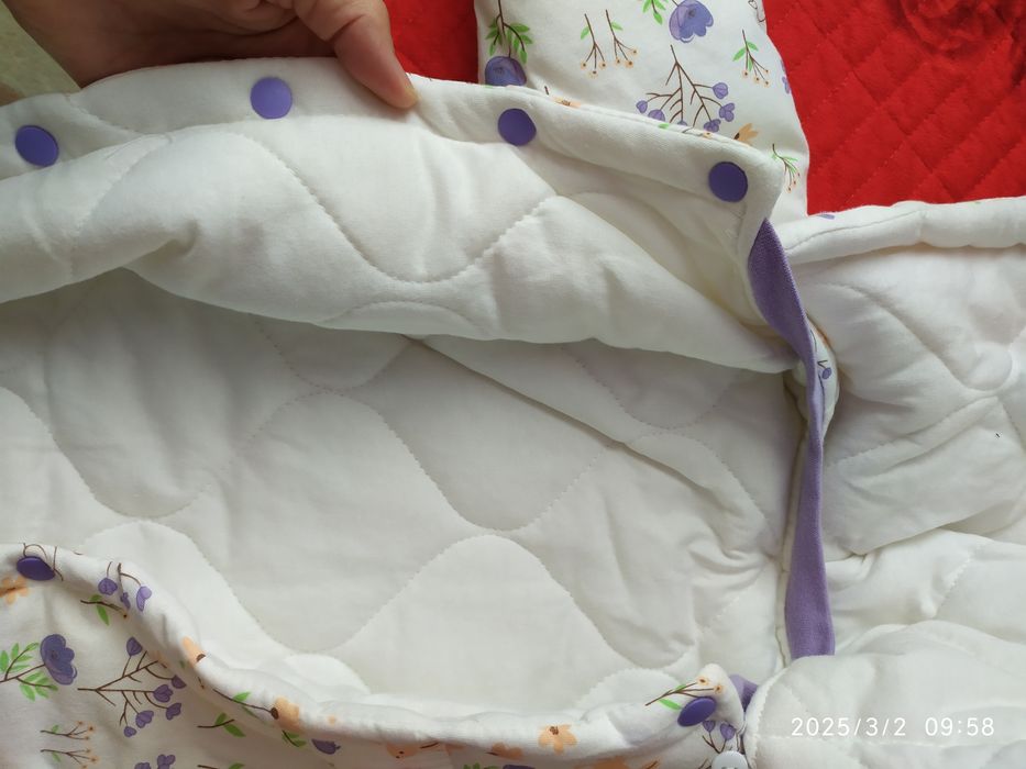 Продам демисезонные комбинезоны