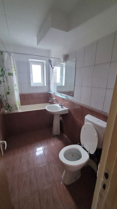 Apartament Birou Spatiu NEMOBILAT de inchiriat 2 camere Brazda