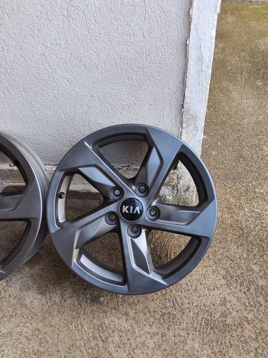 16" 5х114.3/67.1 оригинални джанти от Kia K5