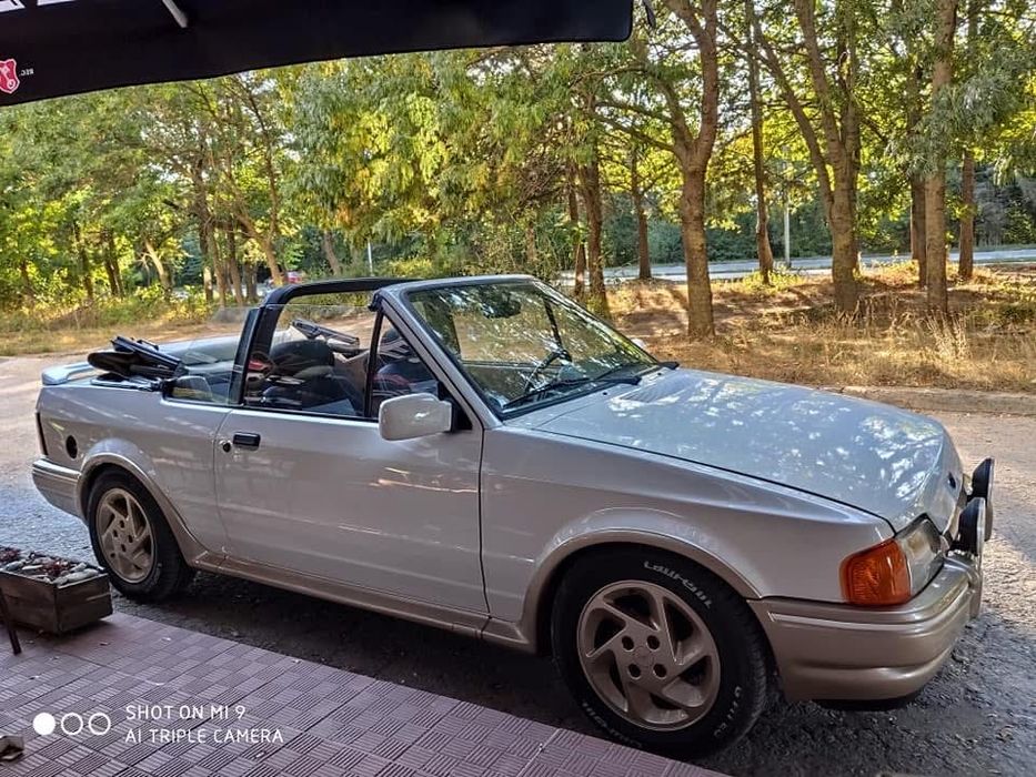 Ford escort 1.6 cabriolet 1988