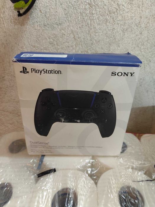 PS5 джойстик в перфектно състояние