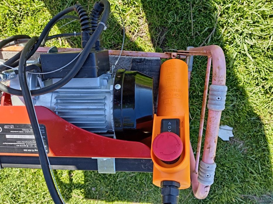 Продавам Ел. Лебедка