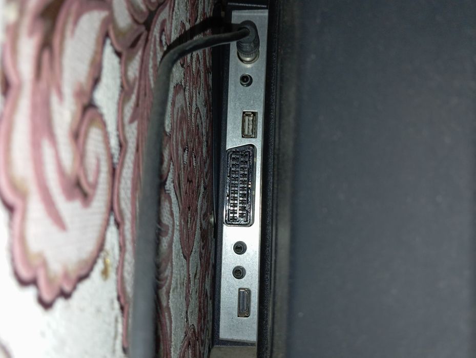 Телевизор Elenberg