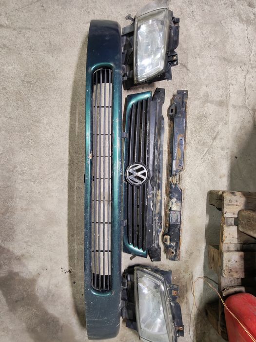 Косая морда Фольксваген Т4.