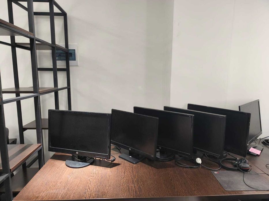 Мониторы 18,20,22 дюйма