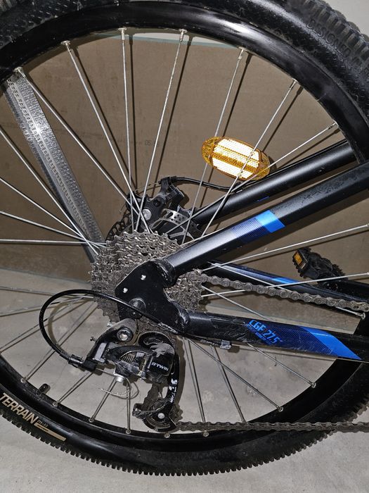 Vând bicicleta ST120