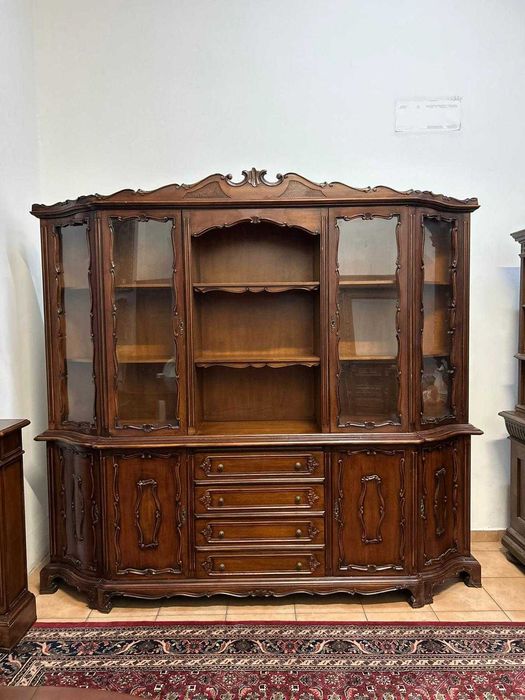 Vitrina Din Lemn Masiv