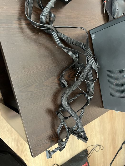 Геймърско захранване Seasonic 620W 80+ Bronze (SS-620GM²)