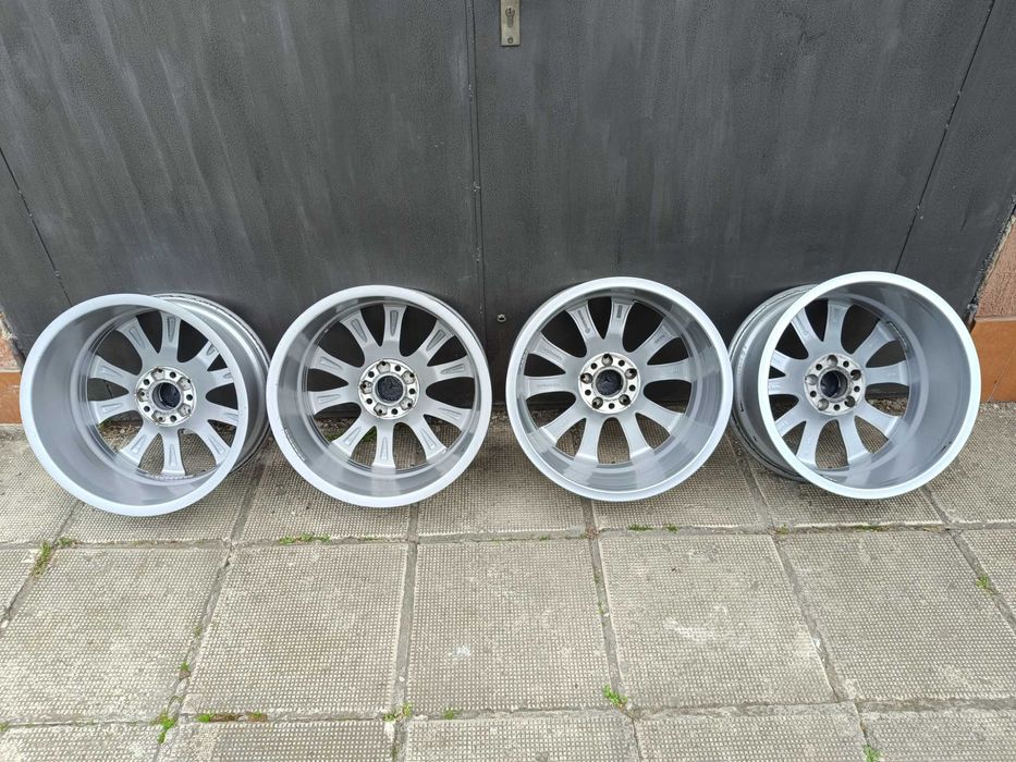 ОРИГИНАЛНИ джанти 18 ' цола 5x112 МЕРЦЕДЕС / MERCEDES E Klasse W213 8J ET43