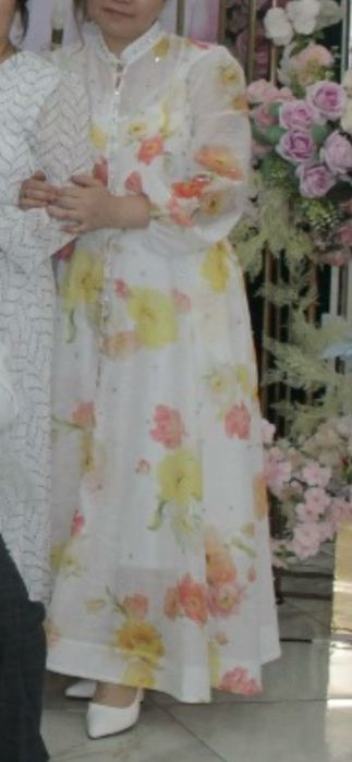 Вечернее платье продам срочно