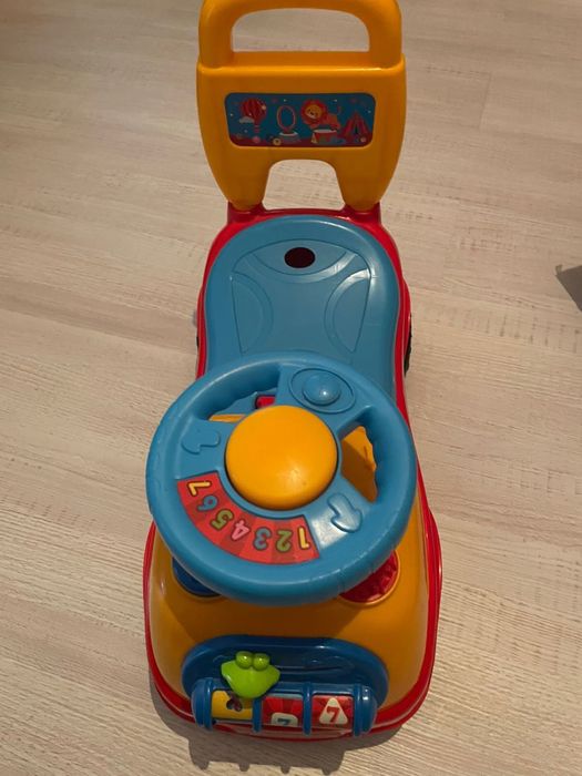 Машинка детская.