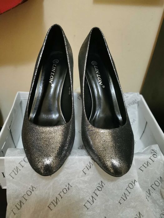 Дамски обувки.                       .