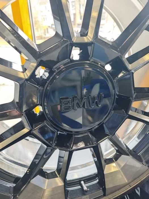 летни гуми с джанти R23’’ за BMW XM.