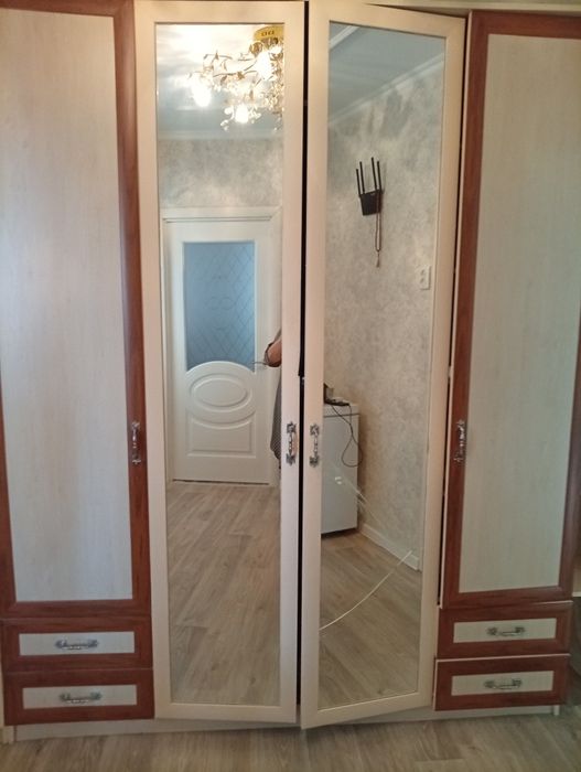 Продаю шкаф прихожую