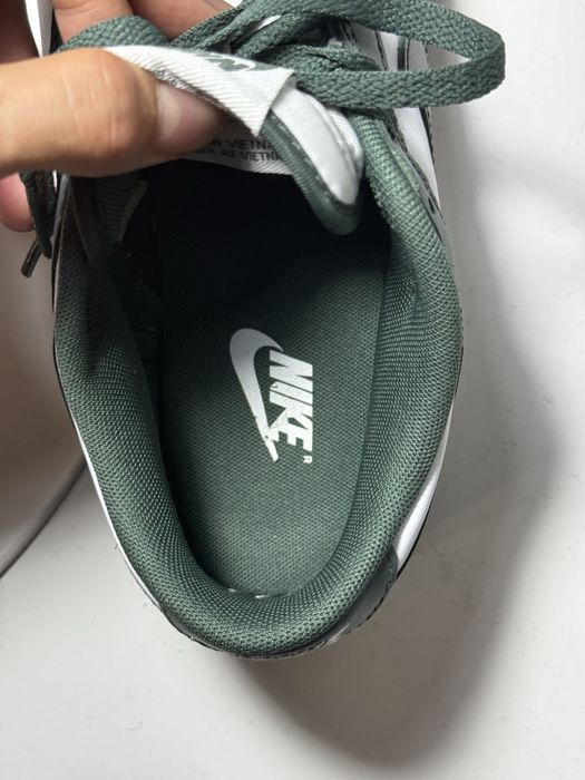 Оригинальные кроссовки Nike