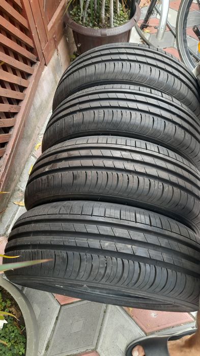 Vand 4 anvelope de vara 185 60 r15 HANKOOK noi noute