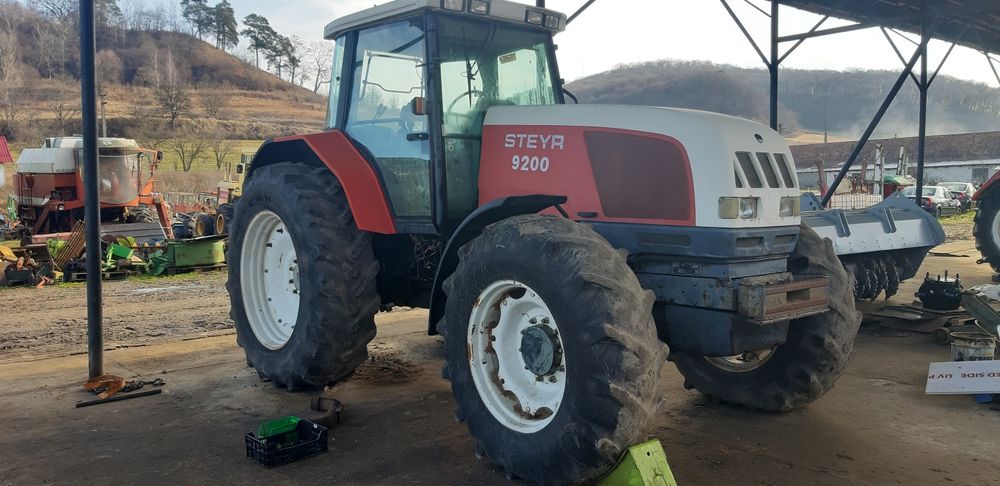 Dezmembram tractor Steyr 9200/massey ferguson — poza 2
