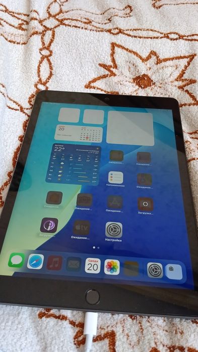 Продаю ipad 9 на 64 гигабайта
