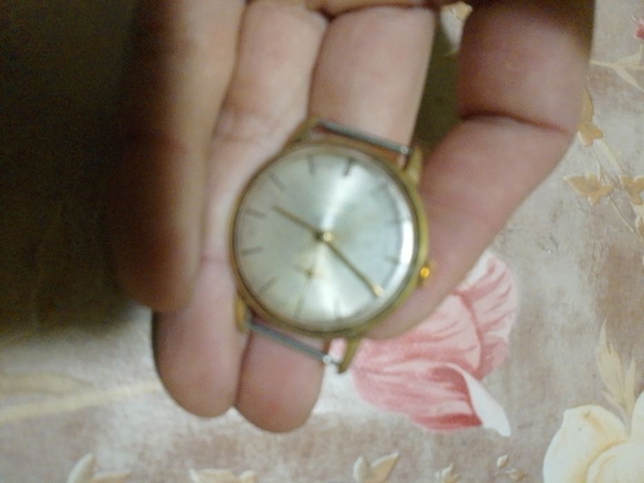 Vintage Cornavin Geneve Swiss Manual Winding Wristwatch Goldplated