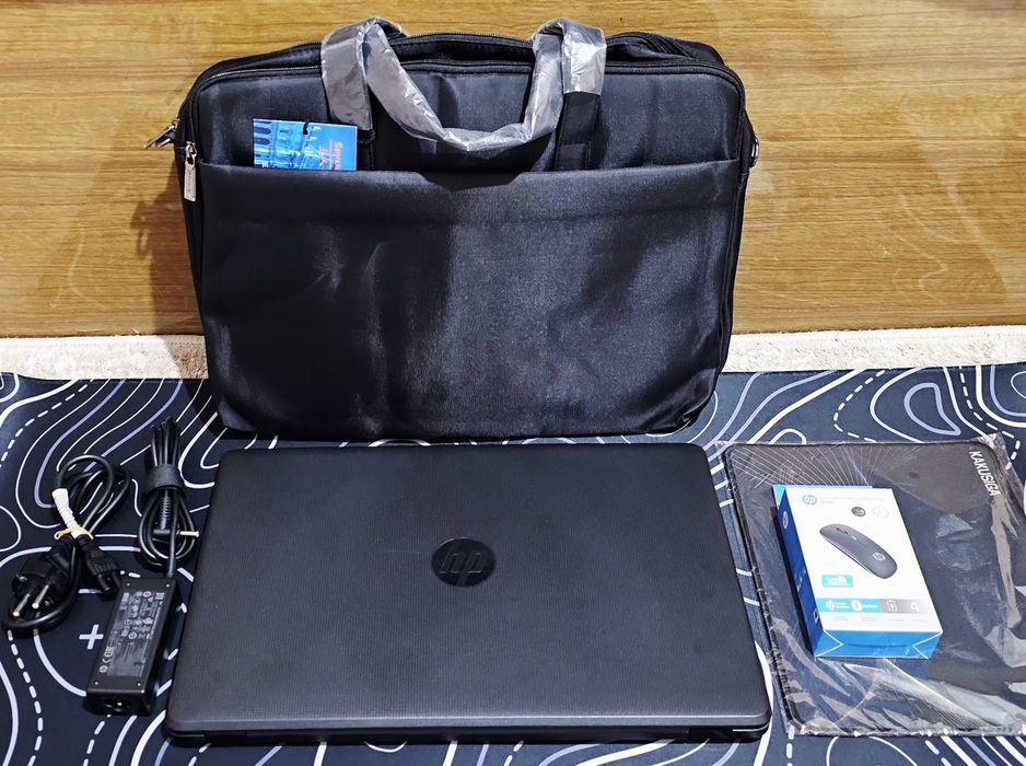 Hp Laptop 15 новом состаяний!