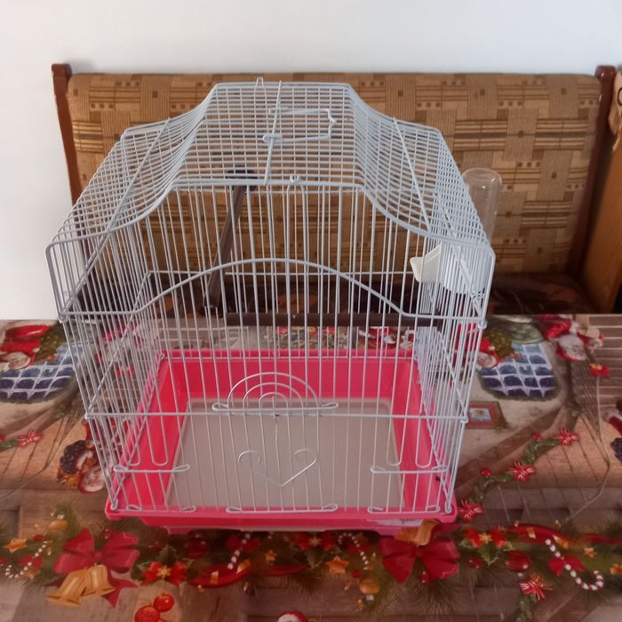 Vând colivie papagali